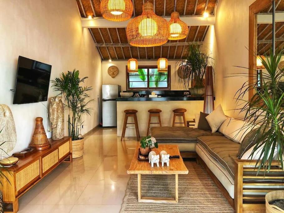 Villa Sayang 1 Семиньяк Экстерьер фото